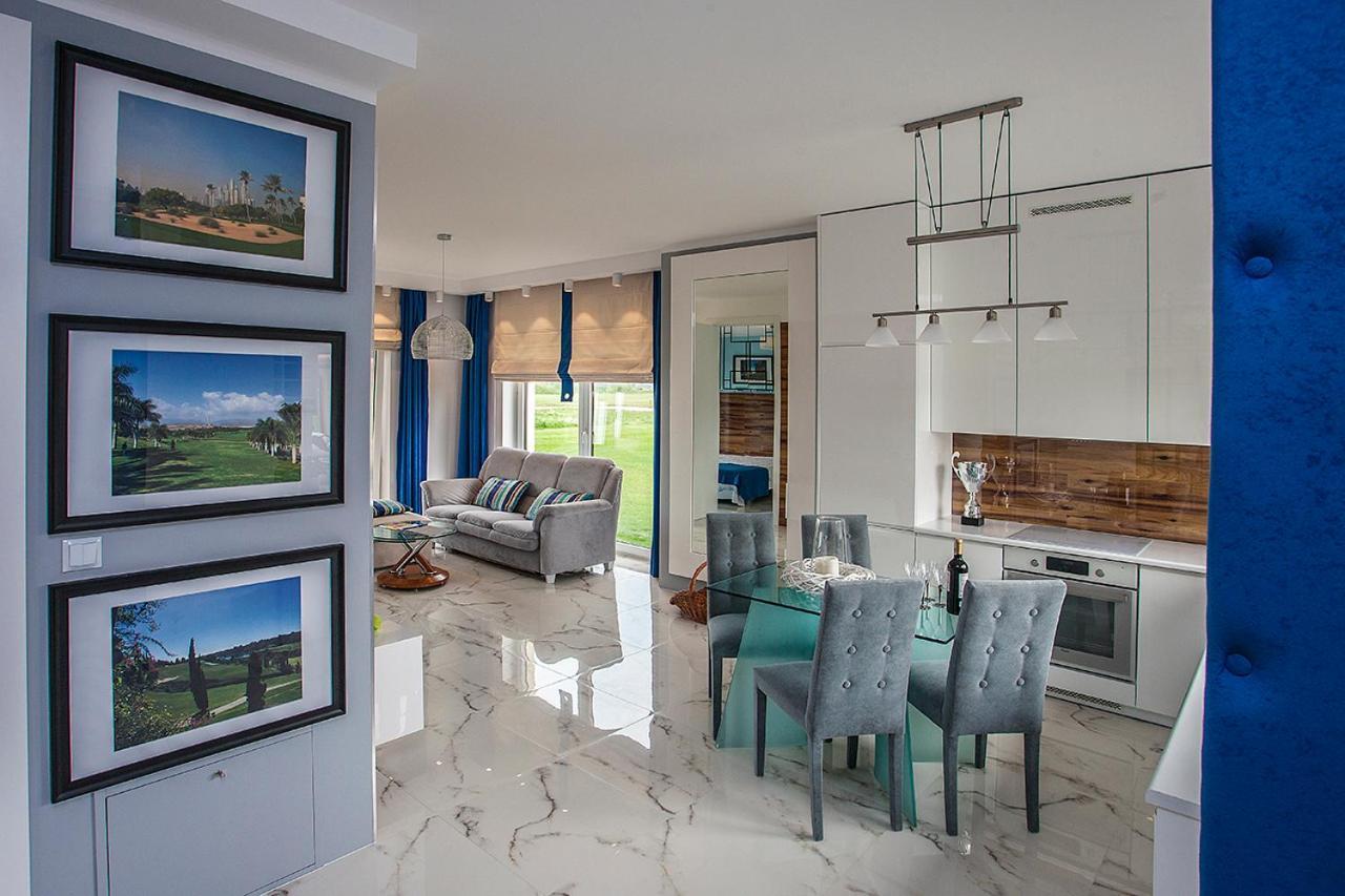 Golf Apartament W Sobieniach Sobienie Jeziory Extérieur photo